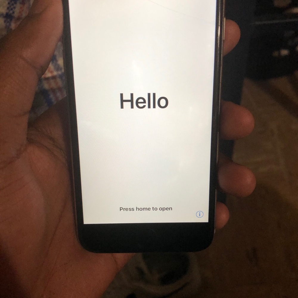 iPhone 6 - Picture 2 of 5